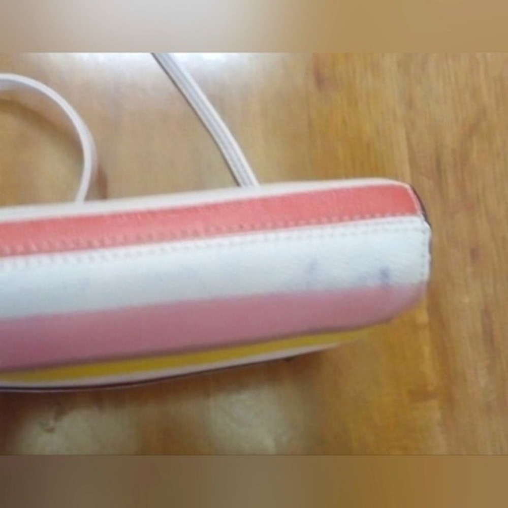 Liz Claiborne Striped Crossbody Bag White Pink Yellow Gold Hardware Small Purse - Picture 5 of 7